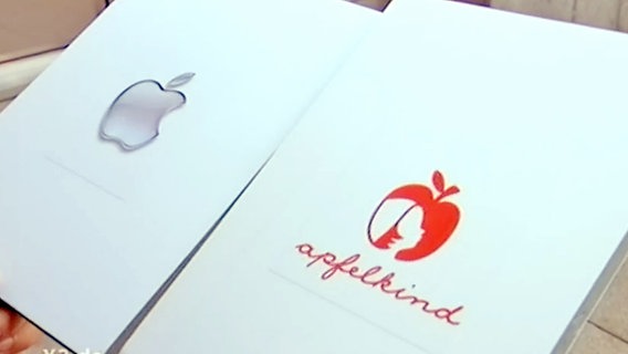 Logos von Apple und Apfelkind © NDR 