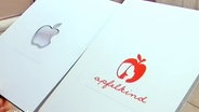 Logos von Apple und Apfelkind © NDR 