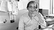 Stefan Aust, Redakteur des ARD-Magazins "Panorama", am 04.08.1982 in der Redaktion. © dpa-bildarchiv Foto: Cornelia Gus