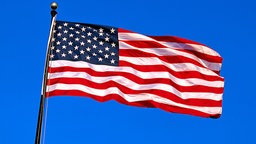 Flagge / Fahne von Amerika © P.Thompson/Helga Lade 