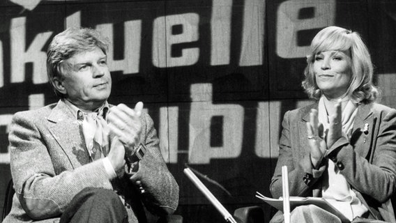 Hardy Krüger mit Helga Guitton am 21.10.78 in der Aktuellen Schaubude. © NDR/Müller 