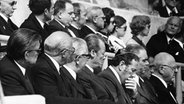 Olympia 1972: Willy Brandt bei der Trauerfeier für die Attentats-Opfer. © picture-alliance / dpa Foto: dpa
