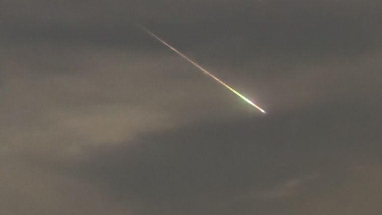 Bild eines Meteors am Nachthimmel über Neumünster. (Archivbild)  Foto: Marco Ludwig