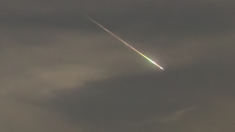 Bild eines Meteors am Nachthimmel über Neumünster. (Archivbild)  Foto: Marco Ludwig