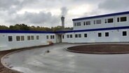Das Gelände der Abschiebe-Einrichtung am Hamburger Flughafen. © NDR Foto: Werner Pfeifer