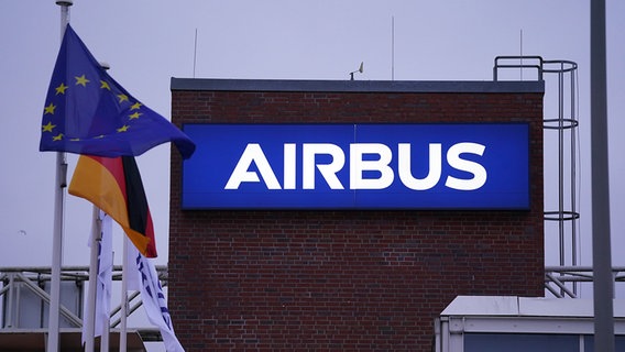 Airbus-Gebäude in Finkenwerder. © dpa-Bildfunk Foto: Marcus Brandt/dpa