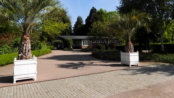 Der Parkplatz des Botanischen Gartens in Klein-Flottbek. © picture alliance 