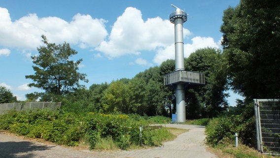 Der Radarturm am Bubendey-Ufer  Foto: Marc-Oliver Rehrmann