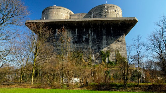 Der frühere Flakbunker im Hamburger Stadtteil Wilhelmsburg. © picture alliance / Bildagentur-online 