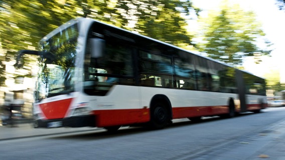 Ein Linienbus in Hamburg. © picture alliance/Bildagentur-online 