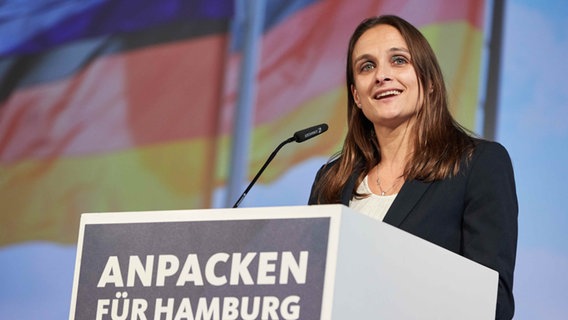 Freya Gräfin Kerssenbrock spricht bei einem Landesparteitag der CDU Hamburg. © picture alliance/dpa | Georg Wendt Foto: Georg Wendt