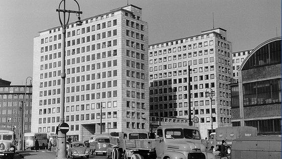 Der City-Hof in Hamburg kurz vor Fertigstellung, im Jahr 1958  Foto: Carl-Günther Jastram