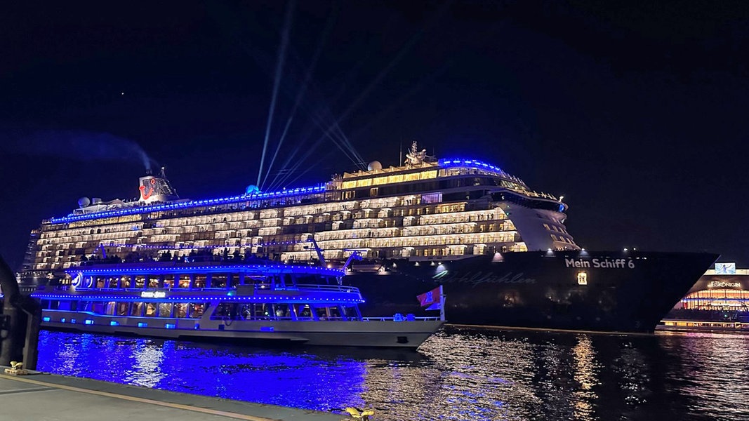 Cruise Days Hamburg Hosts Largest Event for Cruise Ships World Today