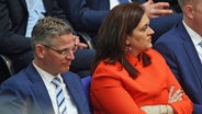 Die Hamburger CDU-Politiker Christoph de Vries und Franziska Hoppermann im Deutschen Bundestag. © picture alliance / dts-Agentur 