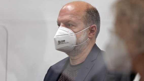 Thomas Drach im Gerichtssaal des Landgerichts Köln. © picture alliance/dpa Foto: Oliver Berg