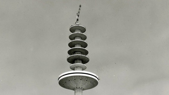 Der Hamburger Fernsehturm im Bau. © Hamburgische Architektenkammer Foto: Otto Rheinländer