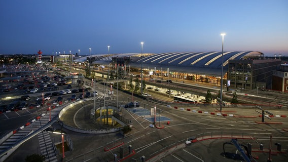 Blick auf den Hamburger Flughafen. © picture alliance/dpa Foto: Bodo Marks