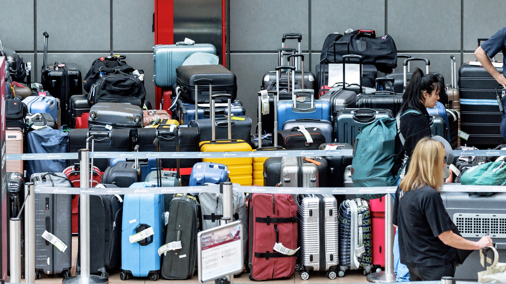 Gepäckprobleme am Hamburger Flughafen: Reisende brauchen Geduld