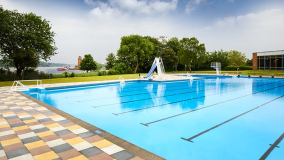 Sommerfreibad Finkenwerder © Bäderland Hamburg 