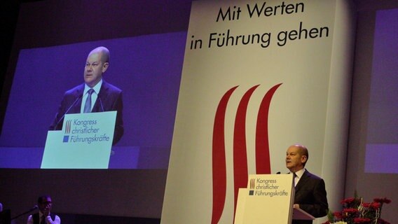 Olaf Scholz spricht auf dem Kongress christlicher Führungskräfte in Hamburg. © NDR Foto: Christian Baars