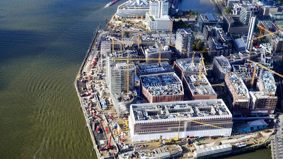 Ein Luftbild der Hamburger Hafencity. © picture alliance / | - 
