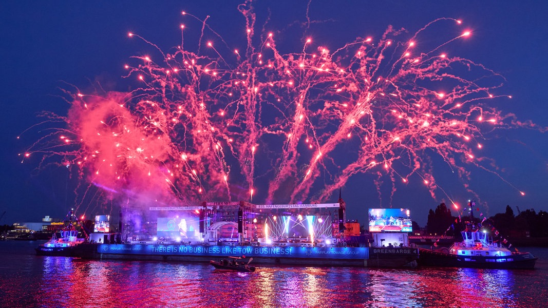 Gleich live vom Hafengeburtstag: „Elbe in Concert“ und Feuerwerk