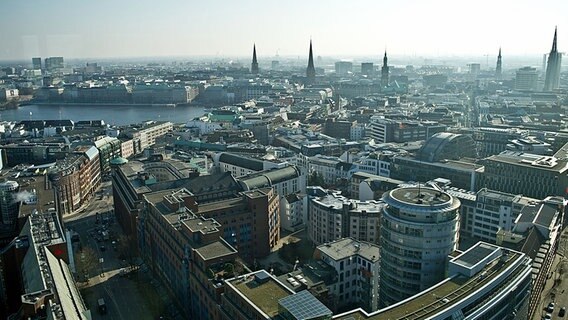 Die Hamburger Innenstadt. © dpa Foto: Axel Heimken