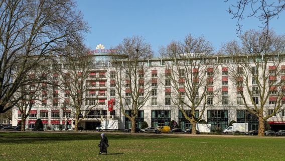 Das Hotel Grand Elysée in Hamburg. © picture alliance / dpa Foto: Ulrich Perrey