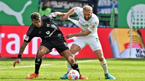 Spielszene aus der Partie Hamburger SV gegen Greuther Fürth. © picture alliance / Sportfoto Zink Foto: Wolfgang Zink