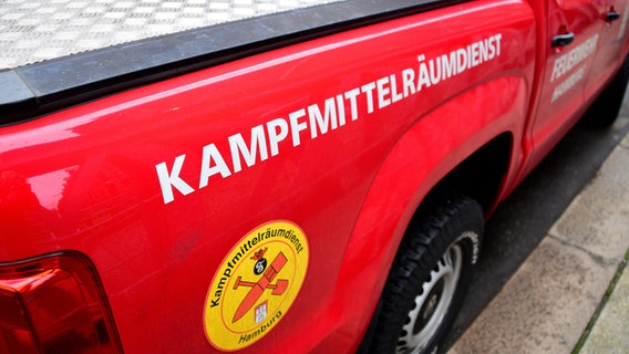 Ein Wagen des Kampfmittelräumdienstes Hamburg. © picture alliance / Daniel Bockwoldt 