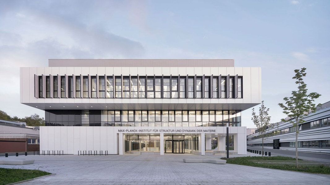 Das Forschungs- und Institutsgebäude des Max-Planck-Instituts für Struktur und Dynamik der Materie (MPSD) in Hamburg-Bahrenfeld.