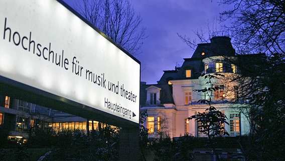 Die Hamburger Hochschule für Musik und Theater © NDR Foto: Jörn Rollfinke