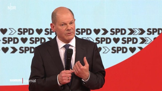 Olaf Scholz bei einer Wahlkampfrede. © NDR 
