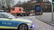 Feuerwehr, Rettungsdienst und Polizei an einer Unfallstelle in Hamburg-Wilhelmsburg. © Blaulicht-News.de Foto: Blaulicht-News.de