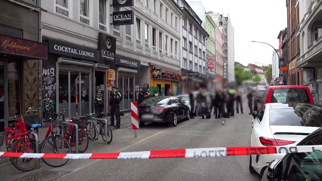 Bauchschuss und Detonation auf dem Kiez: Polizei ermittelt