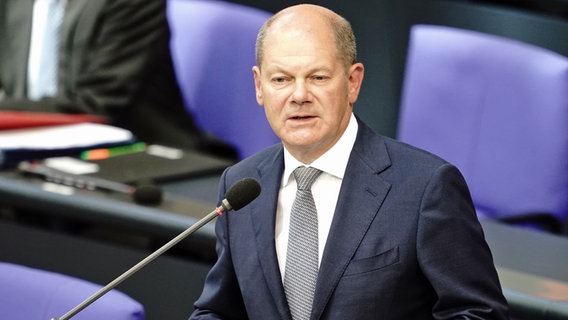 Olaf Scholz (SPD), Bundesminister der Finanzen, stellt sich bei der Regierungsbefragung den Fragen der Bundestagsabgeordneten. © picture alliance/dpa Foto: Kay Nietfeld