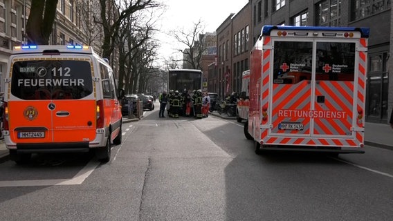 Der Bus nach dem Unfall. © TVNK/ dslrnews 