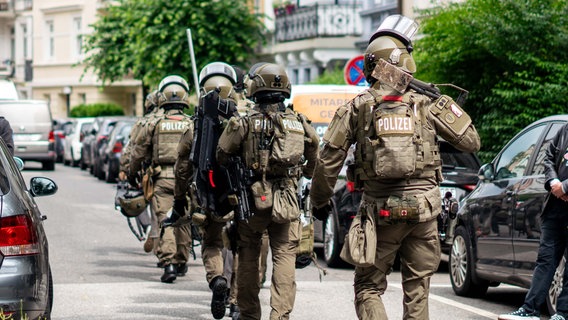 Die Streifenpolizisten forderte das SEK zur Unterstützung an. © Blaulicht-News.de 
