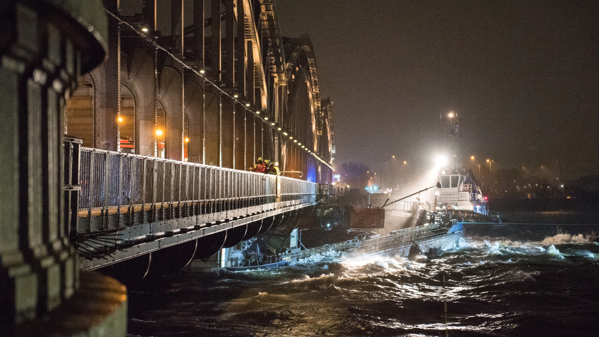 Hamburger Freihafenelbbrücke bleibt vorerst gesperrt