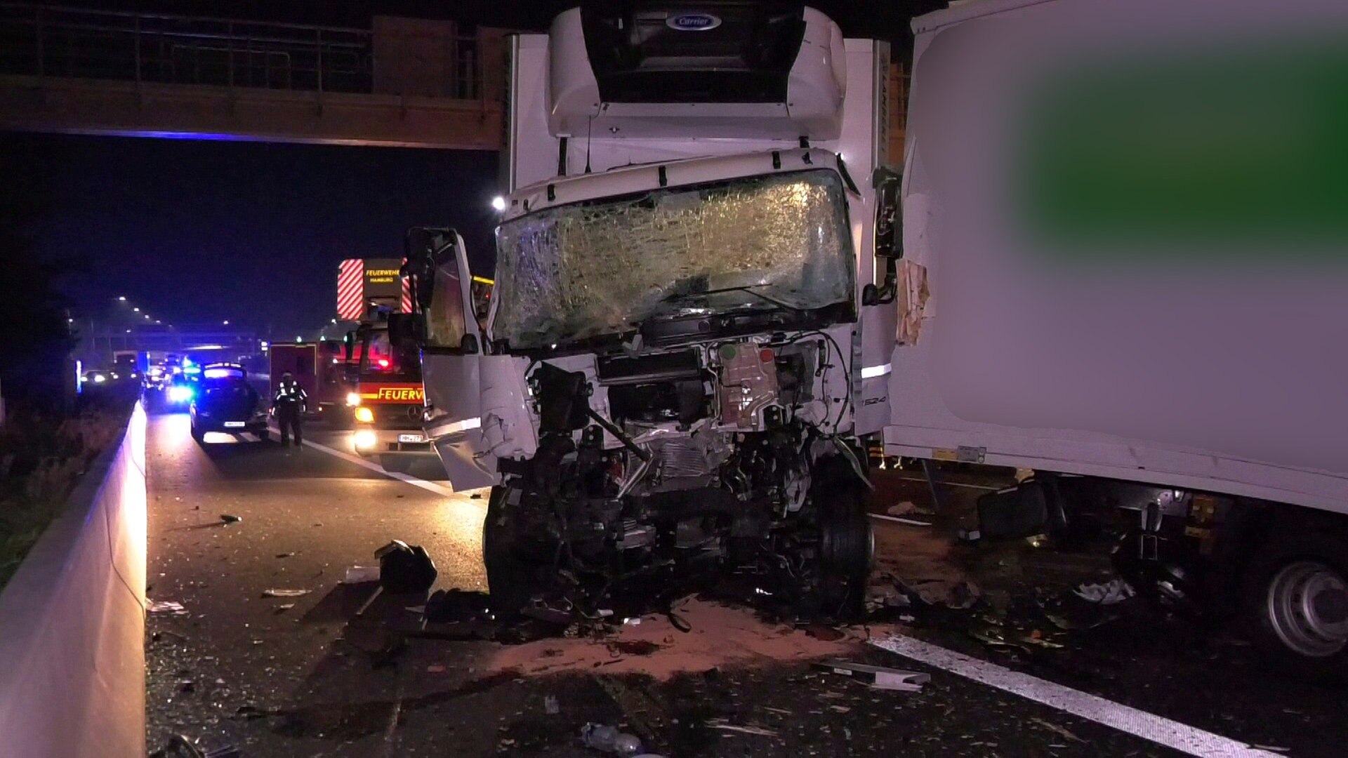 Lkw-Fahrer stirbt bei Unfall auf A7 in Hamburg