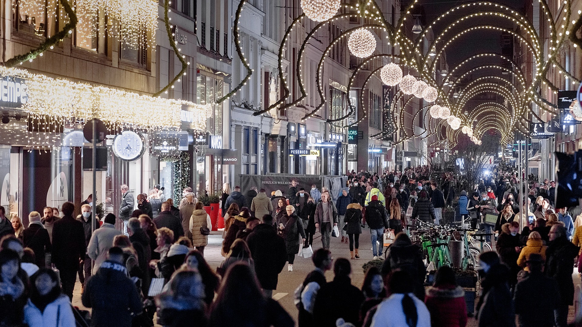 Endspurt im Weihnachtsgeschäft: Was in Hamburg verschenkt wird