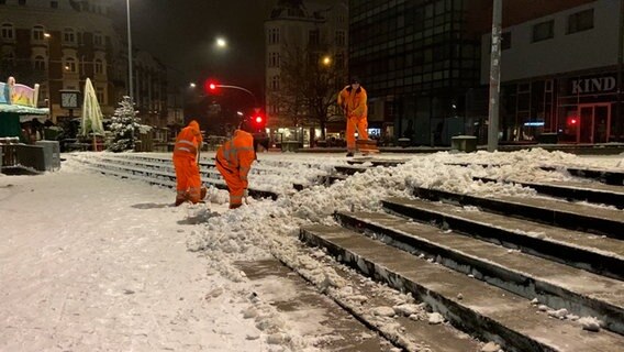 Winterdienst der Stadtreinigung Hamburg. © NDR Foto: Screenshot