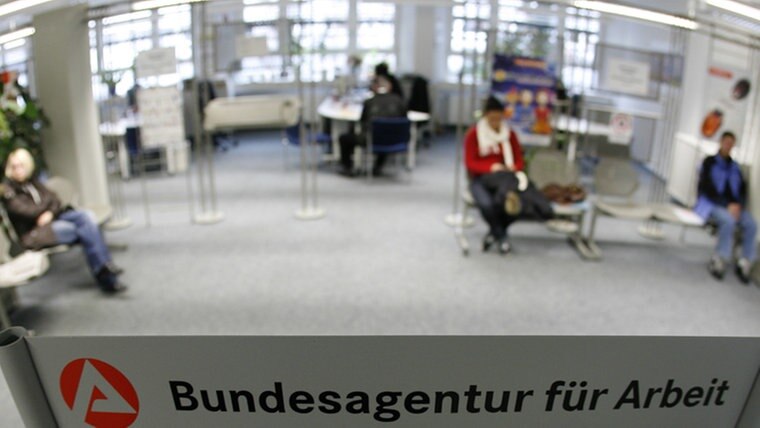 Deutlich mehr Arbeitslose als vor einem Jahr in Norddeutschland