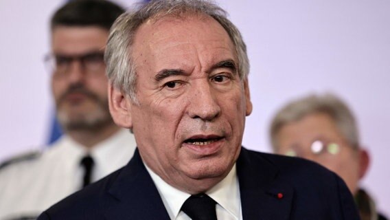 Frankreichs Premierminister Francois Bayrou © Stephane De Sakutin/AFP/dpa Foto: Stephane De Sakutin