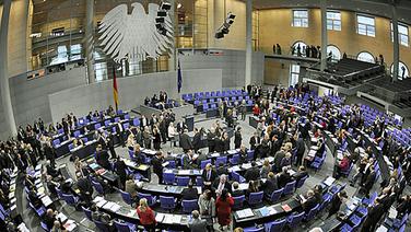 Der Bundestag in Berlin. © dpa Foto: Rainer Jensen
