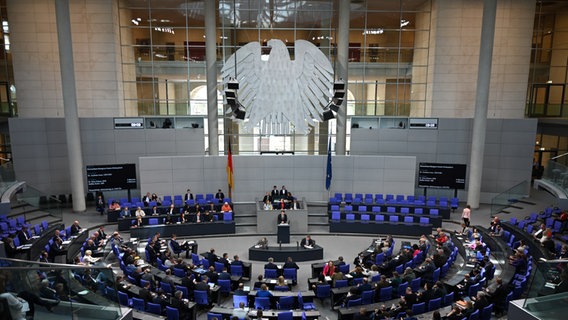 Eine Plenardebatte im Bundestag. © picture alliance/dpa Foto: Jessica Lichetzki