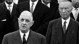 Charles de Gaulle (l.) und Konrad Adenauer am 4. September 1962 in Köln. Charles de Gaulle (l.) und Konrad Adenauer am 4. September 1962 in Köln. © dpa picture alliance Foto: Heinz-Juergen Goettert