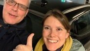 NDR Info-Mitarbeiter Susanne Tappe und Nicolas Lieven sind mit einem Elektroauto eine Woche quer durch Deutschland gefahren © NDR Foto: Susanne Tappe, Nicolas Lieven