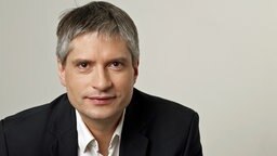 Der Grünen-Europa-Abgeordnete Sven Giegold (Porträtbild). Der Grünen-Europa-Abgeordnete Sven Giegold (Porträtbild). © Sven Giegold