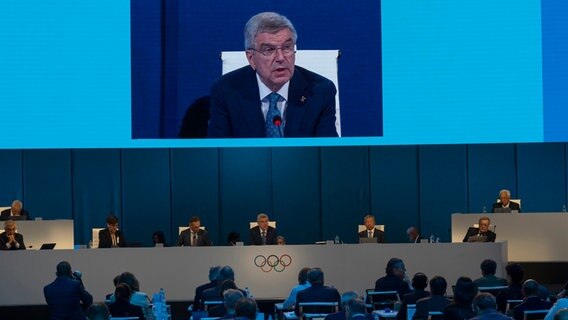 IOC Thomas Bach Ukraine Russlandkrise © dpa Bildfunk Foto: Rafiq Maqbool